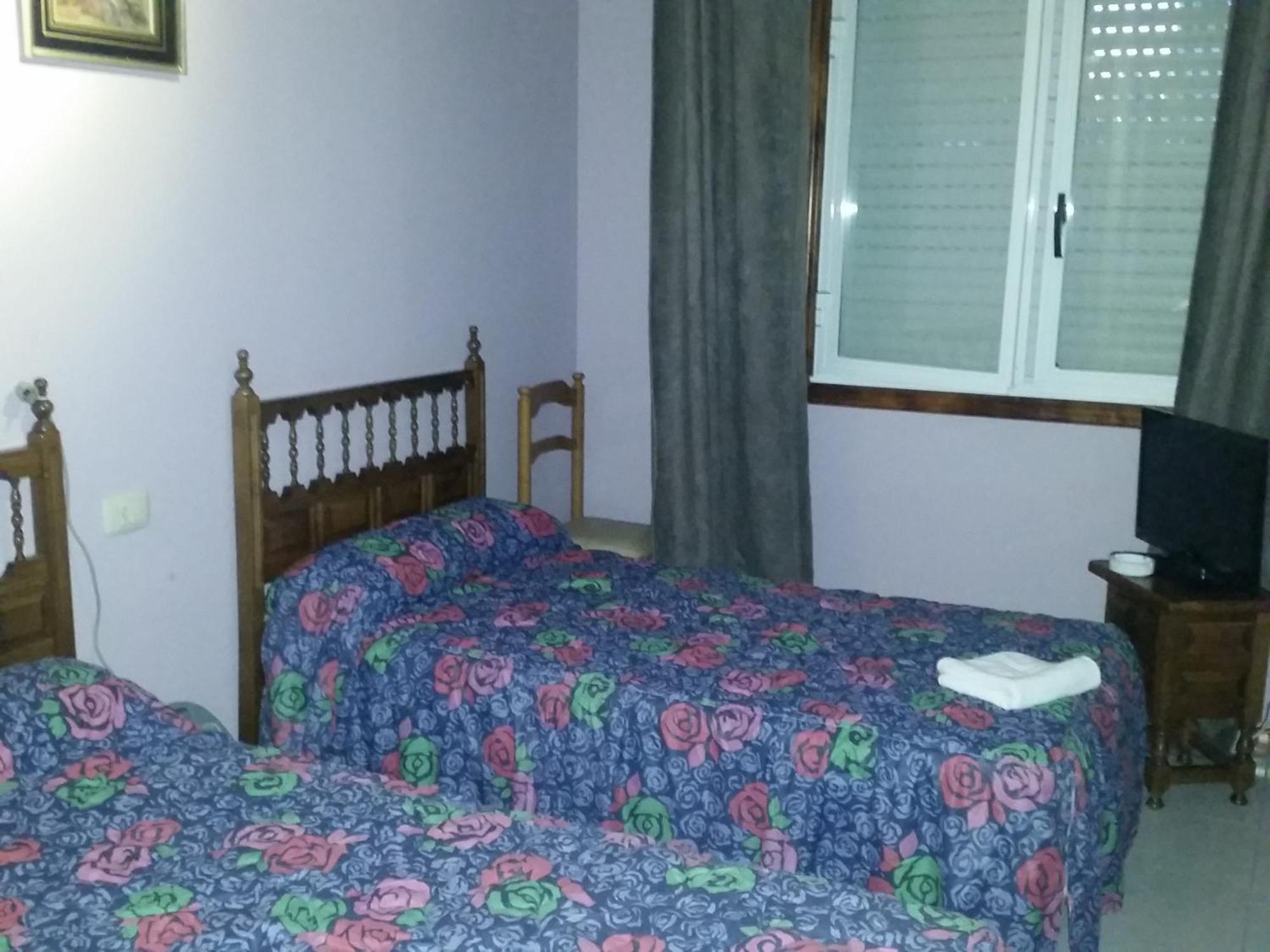 Hotel Cristaleiro Gondomar Oda fotoğraf